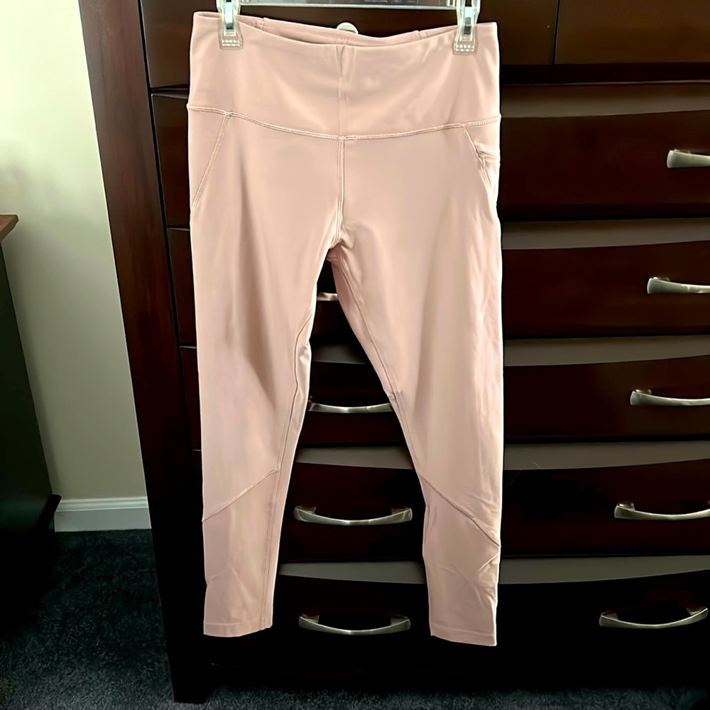 Nude leggings